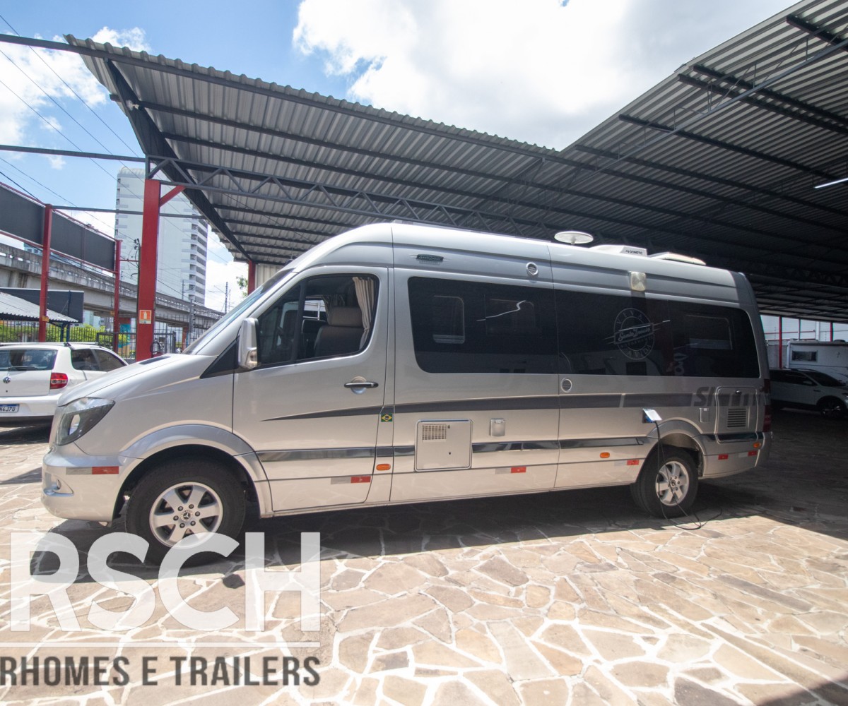 Santo Inácio 6.9 - Kirsch Motorhomes - Especializada na venda de Motorhomes e Trailers