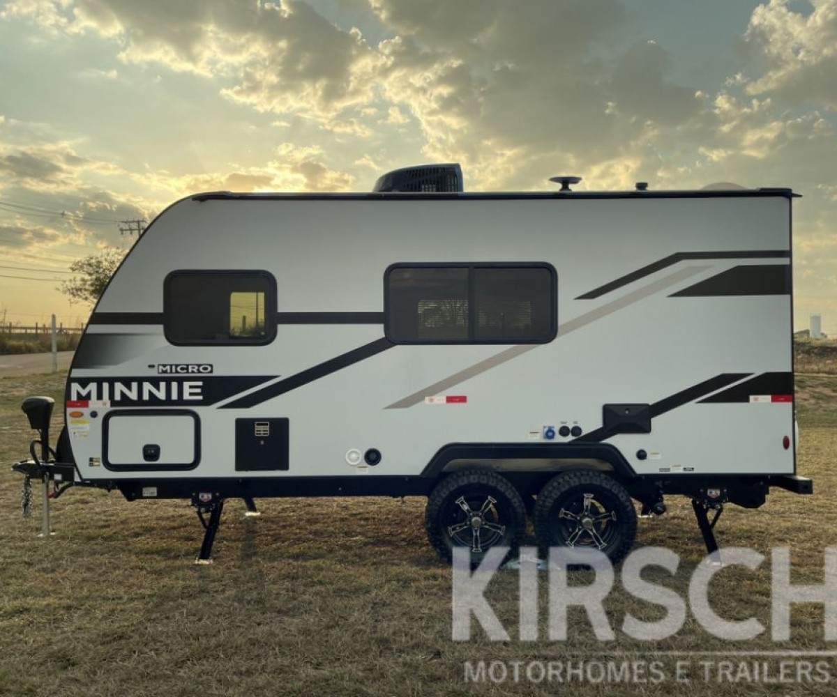 Winnebago 1720FB - Kirsch Motorhomes - Especializada na venda de Motorhomes e Trailers