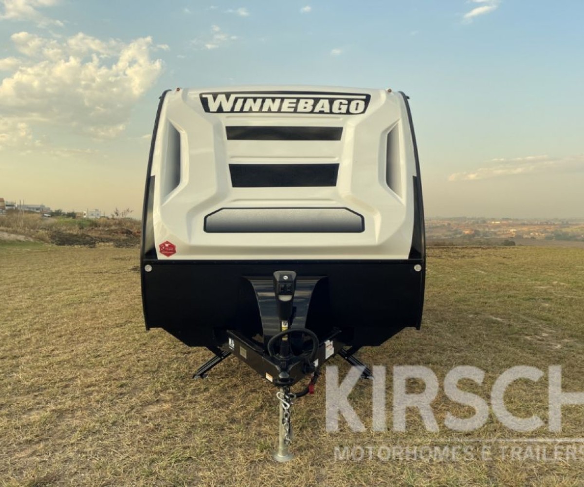 Winnebago 1720FB - Kirsch Motorhomes - Especializada na venda de Motorhomes e Trailers