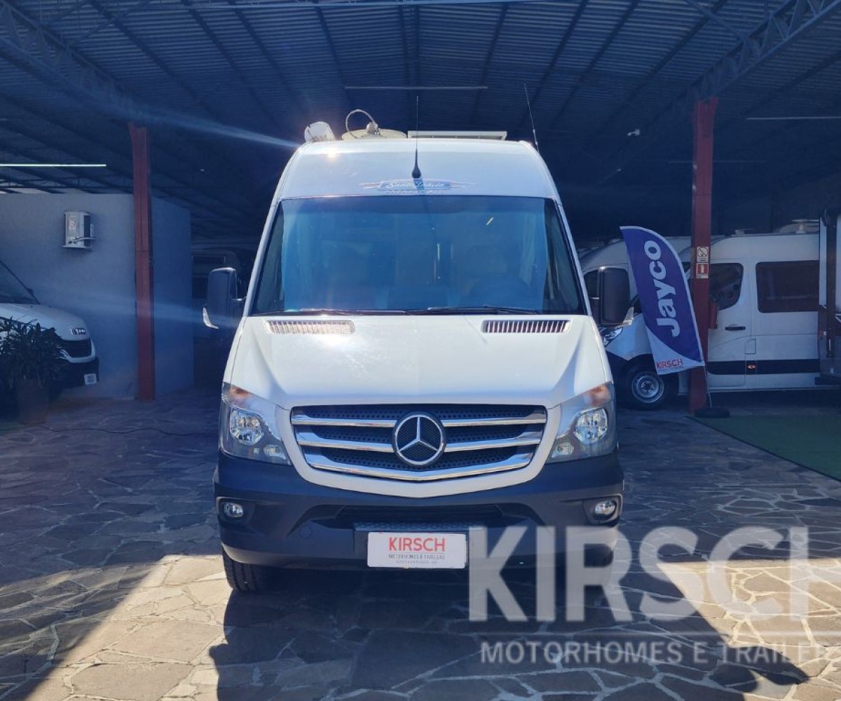 Santo Inácio 6.9 - Kirsch Motorhomes - Especializada na venda de Motorhomes e Trailers