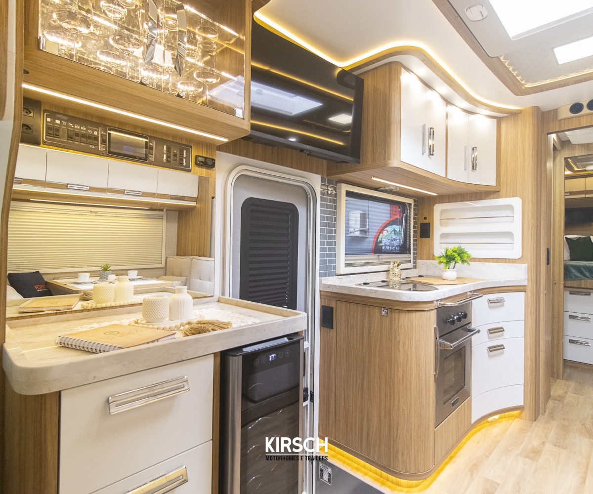 Santo Inácio 8.5 - Kirsch Motorhomes - Especializada na venda de Motorhomes e Trailers