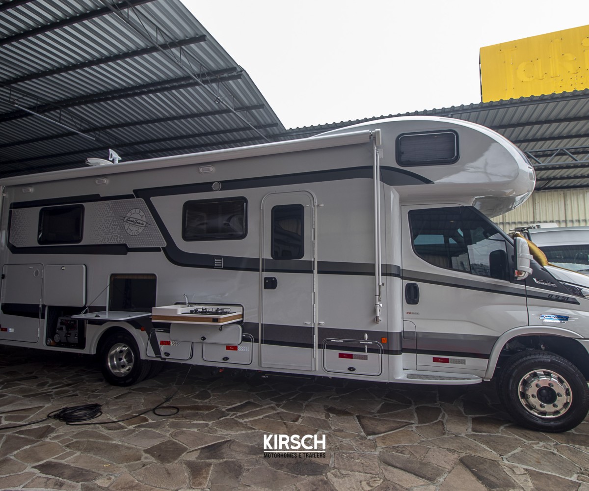 Santo Inácio 8.5 - Kirsch Motorhomes - Especializada na venda de Motorhomes e Trailers