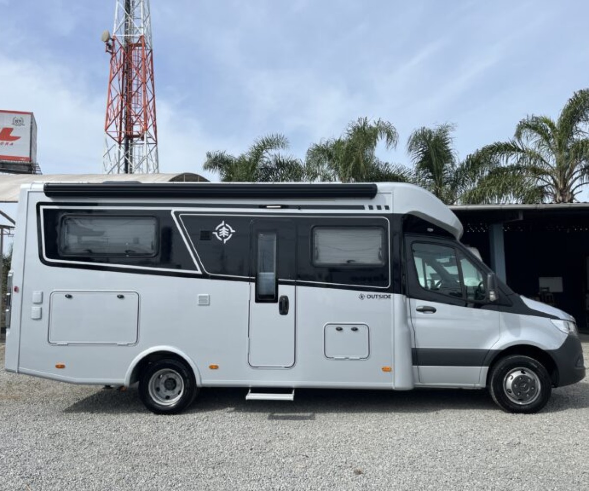 Outside – YellowStone - Kirsch Motorhomes - Especializada na venda de Motorhomes e Trailers