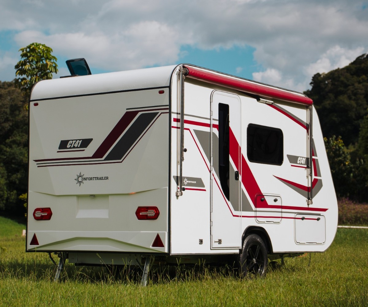 MONTAGEM - Conforttrailer CT 41 - Kirsch Motorhomes - Especializada na venda de Motorhomes e Trailers