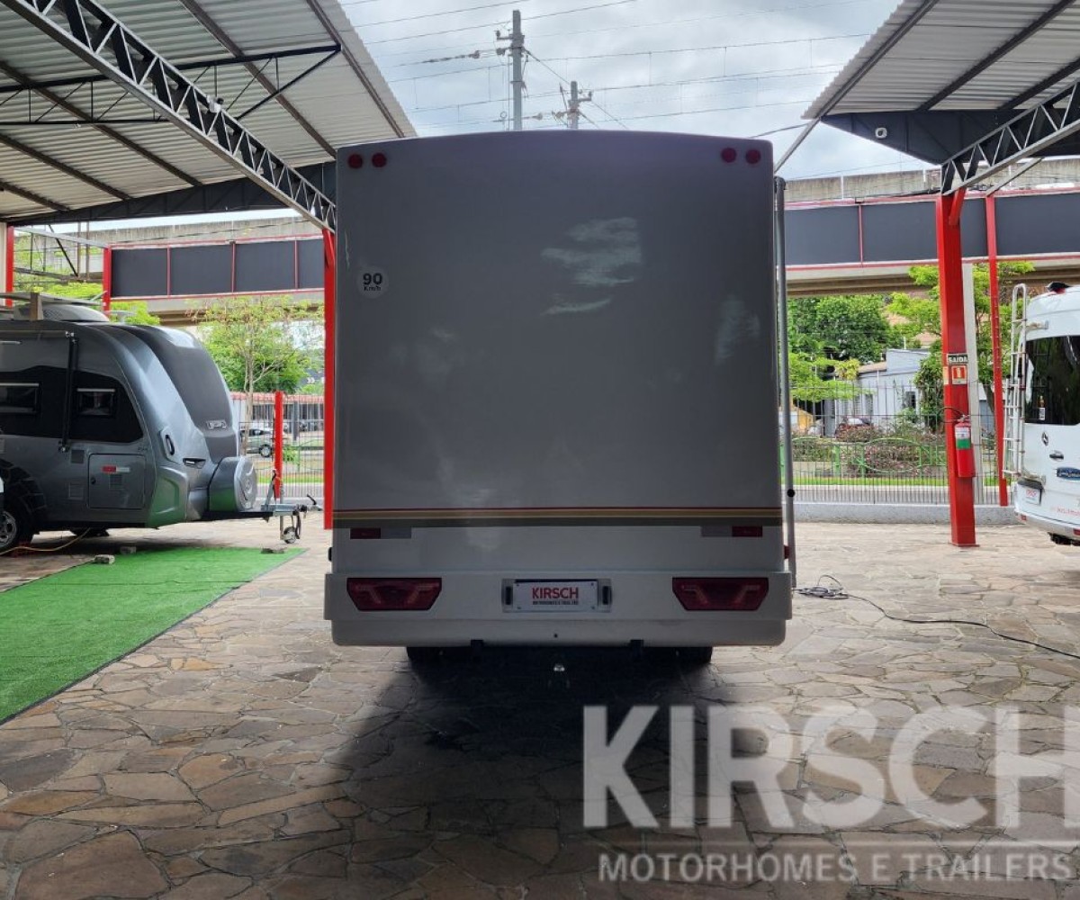 Sprinter 413 Trailcar - Kirsch Motorhomes - Especializada na venda de Motorhomes e Trailers