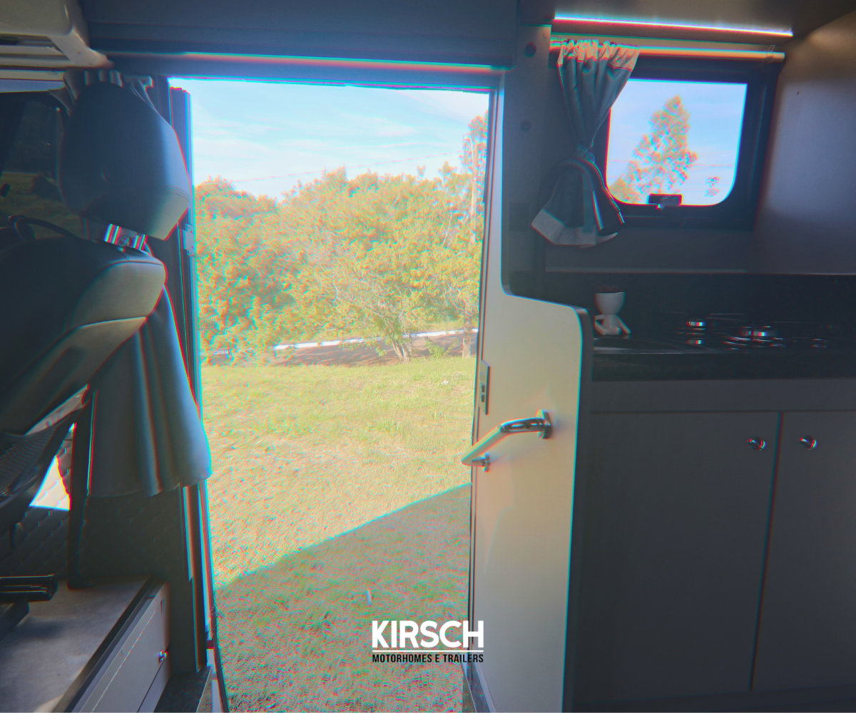 Micro Mercedes - Kirsch Motorhomes - Especializada na venda de Motorhomes e Trailers