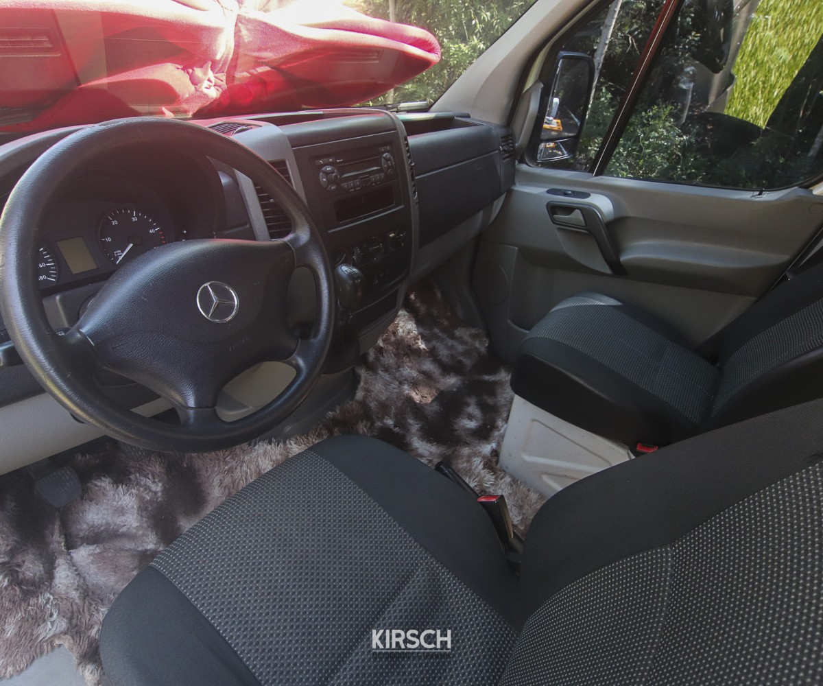 Sprinter 311 - Kirsch Motorhomes - Especializada na venda de Motorhomes e Trailers