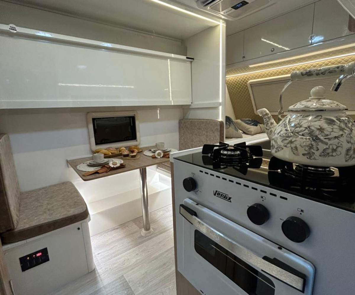 Conforttrailer CT 41 - Kirsch Motorhomes - Especializada na venda de Motorhomes e Trailers