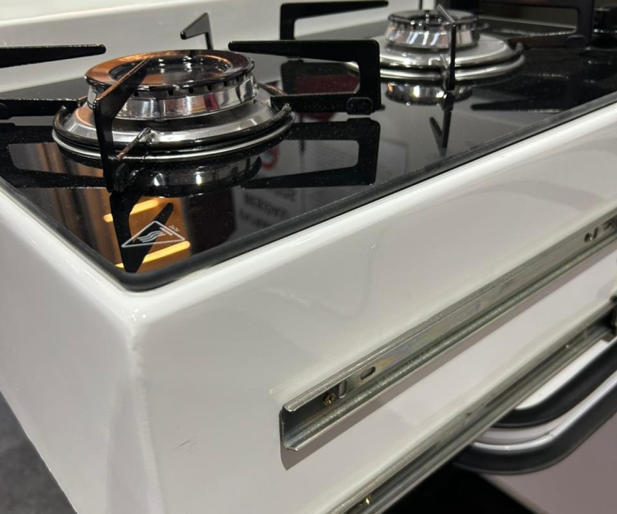 Conforttrailer CT 41 - Kirsch Motorhomes - Especializada na venda de Motorhomes e Trailers