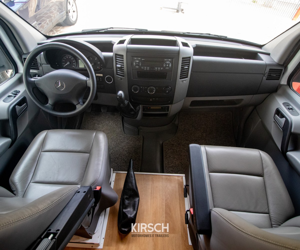 Santo Inácio 7.5 - Kirsch Motorhomes - Especializada na venda de Motorhomes e Trailers