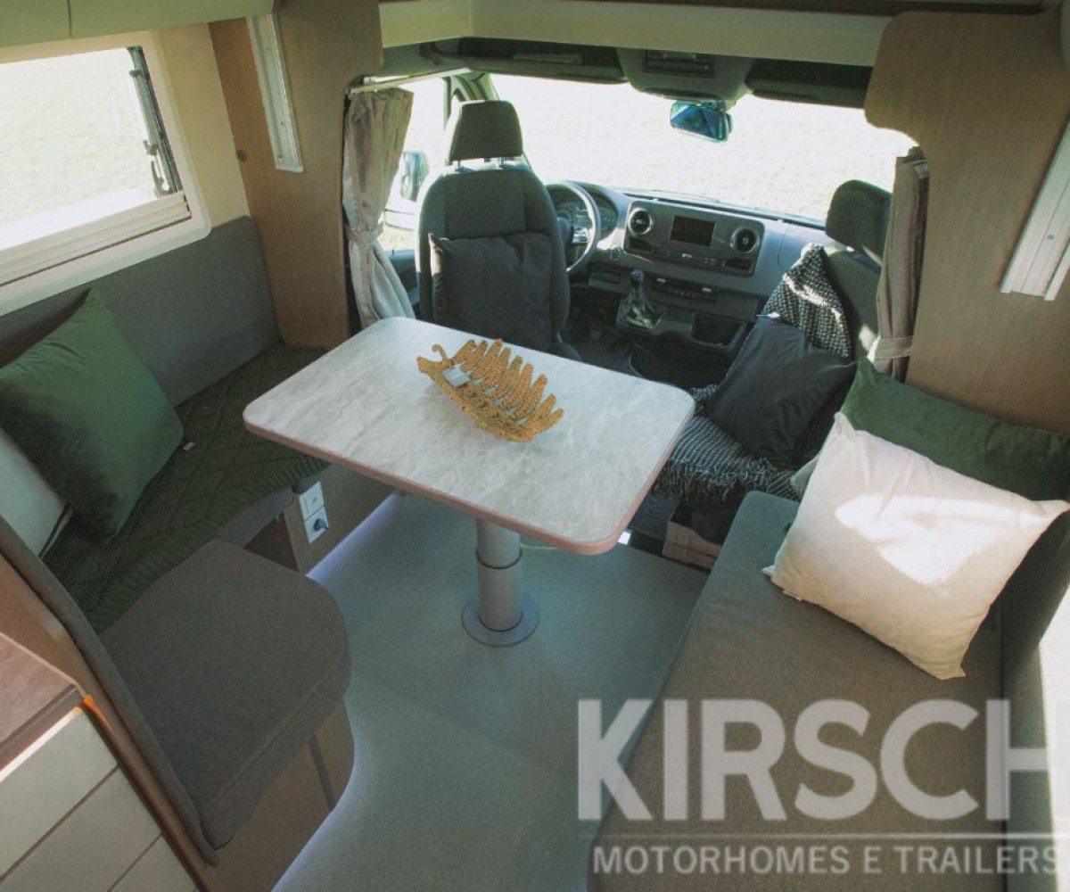 Outside - Kirsch Motorhomes - Especializada na venda de Motorhomes e Trailers